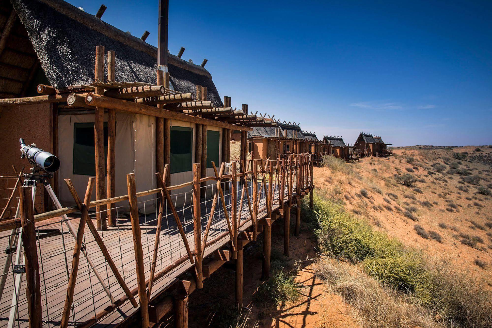Xaus Lodge Twee Rivieren Exterior photo